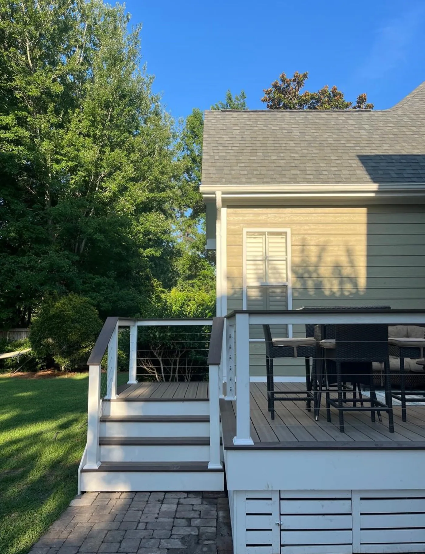 Finished deck & stairs